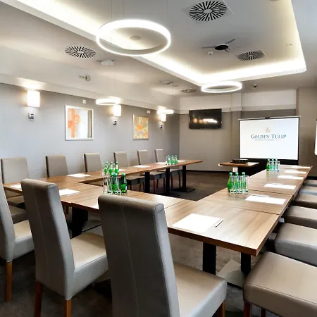 Golden Tulip Center Hotel 4*