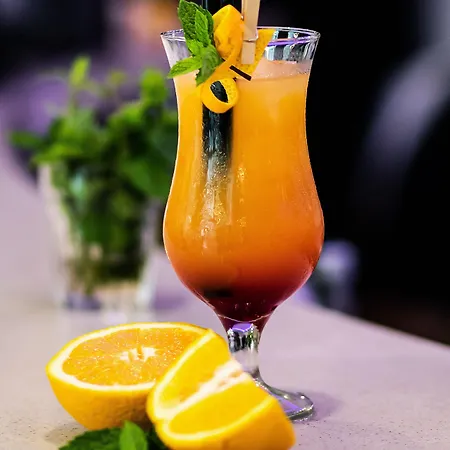 Hotel Golden Tulip Center