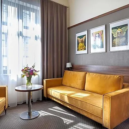 Golden Tulip Center Hotel 4*