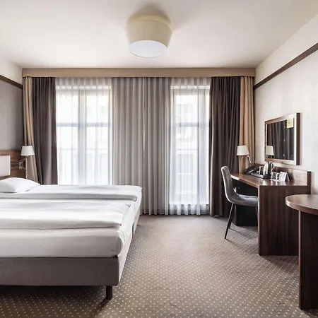 Golden Tulip Center Краків