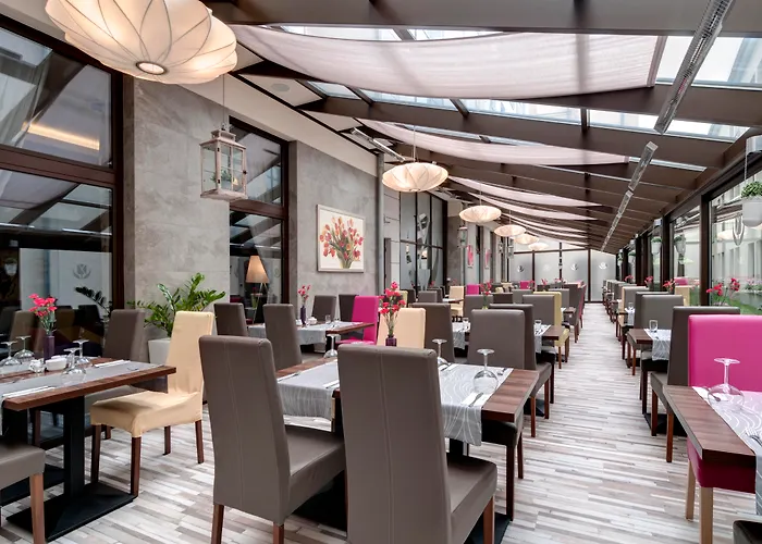 Golden Tulip Center Hotel