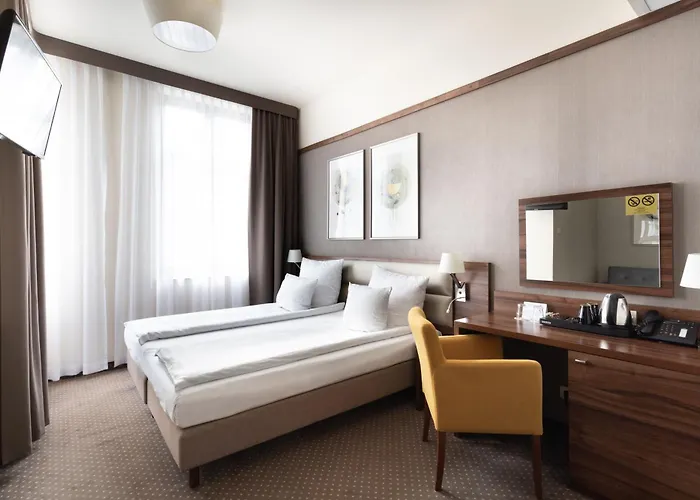 Golden Tulip Center Hotel