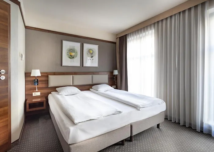 Hotel Golden Tulip Center