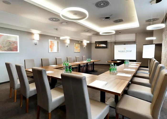 Golden Tulip Center Hotel 4*