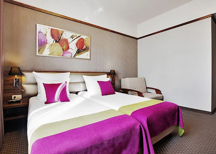 Golden Tulip Center Hotel 4*