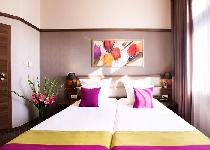 Golden Tulip Center Hotel